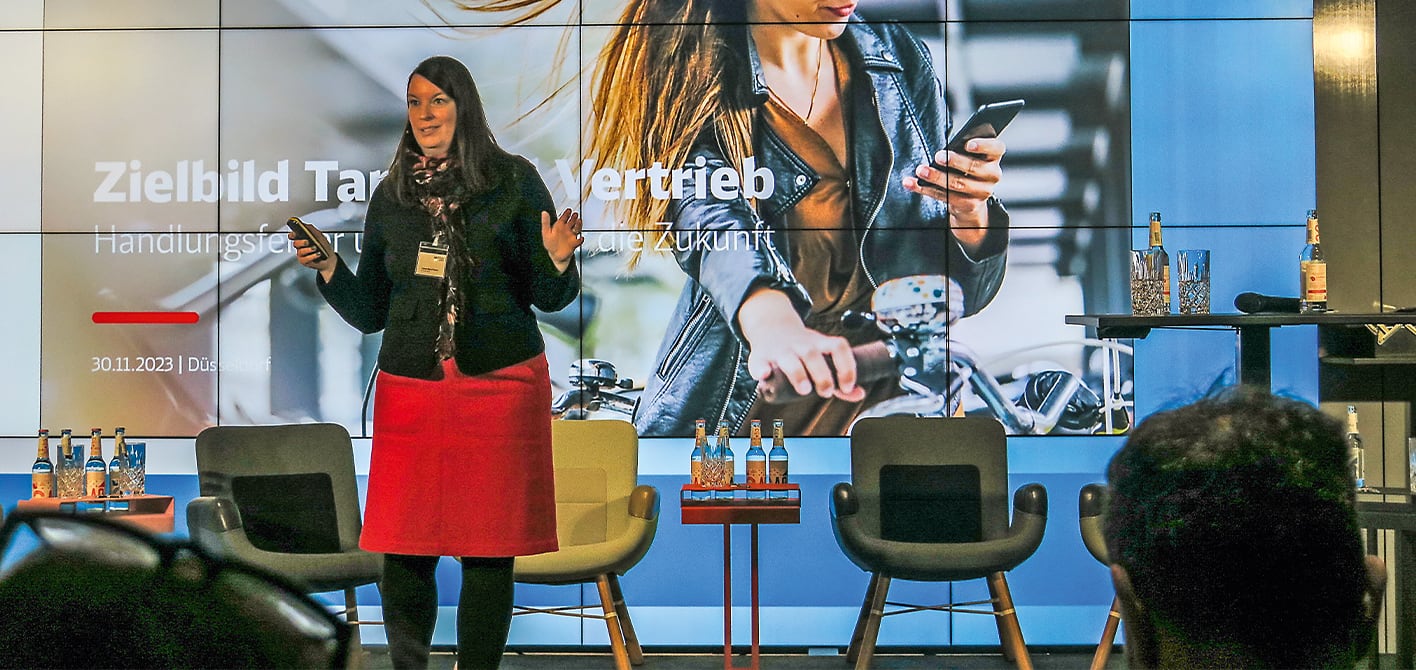 Blick in die Zukunft: Carmen Maria Parrino (DB Vertrieb) zeigte Handlungsfelder für Marketing und Vertrieb auf.